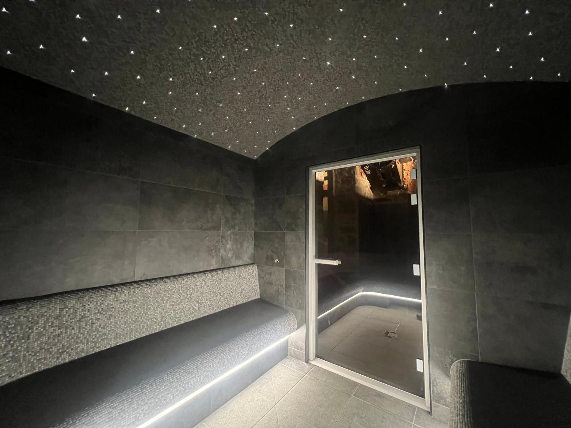 Gite Roche Des Ducs Avec Piscine Toute L'Annee, Spa, Sauna, Hammam Rochesson Экстерьер фото